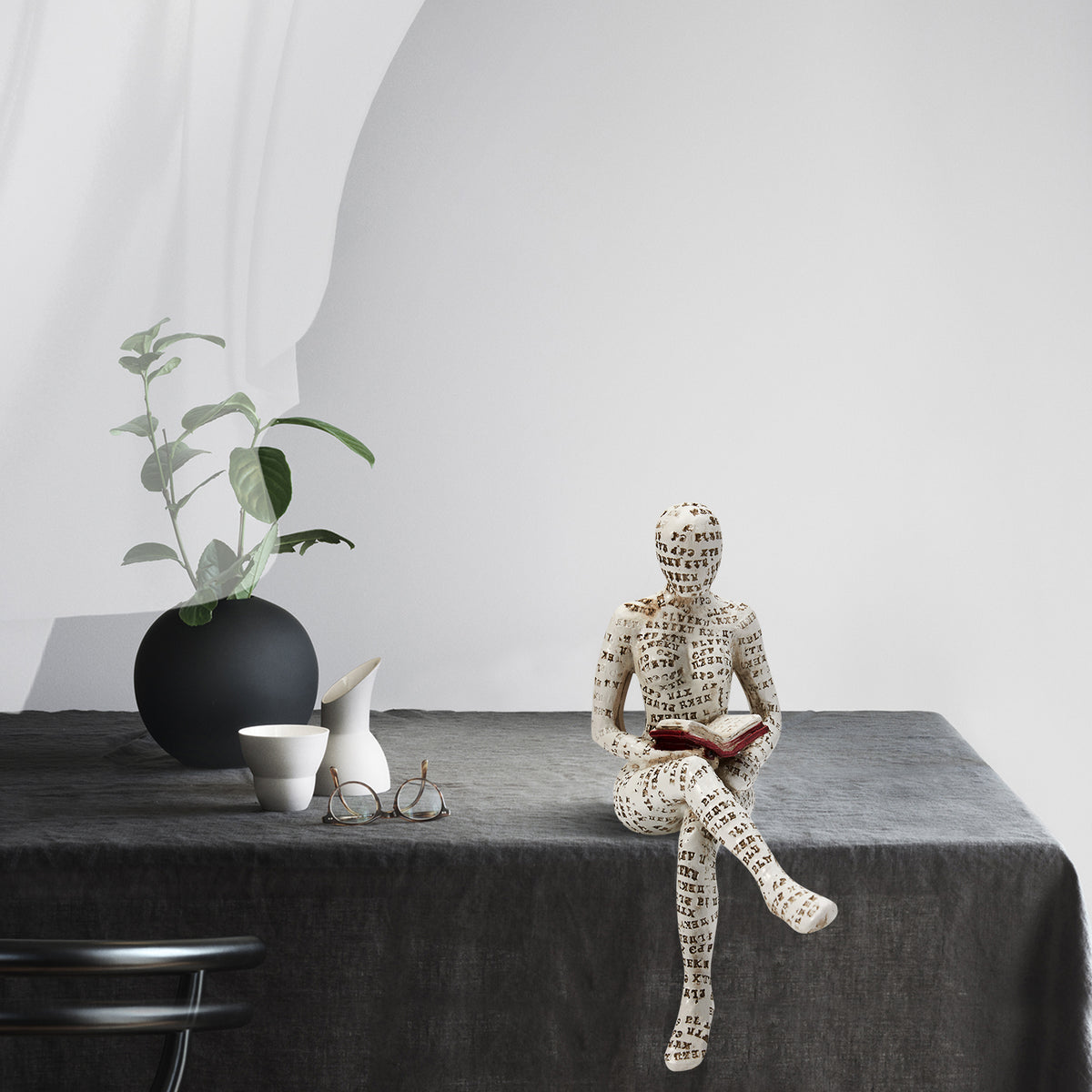 Reading woman resin statue desk sculpture