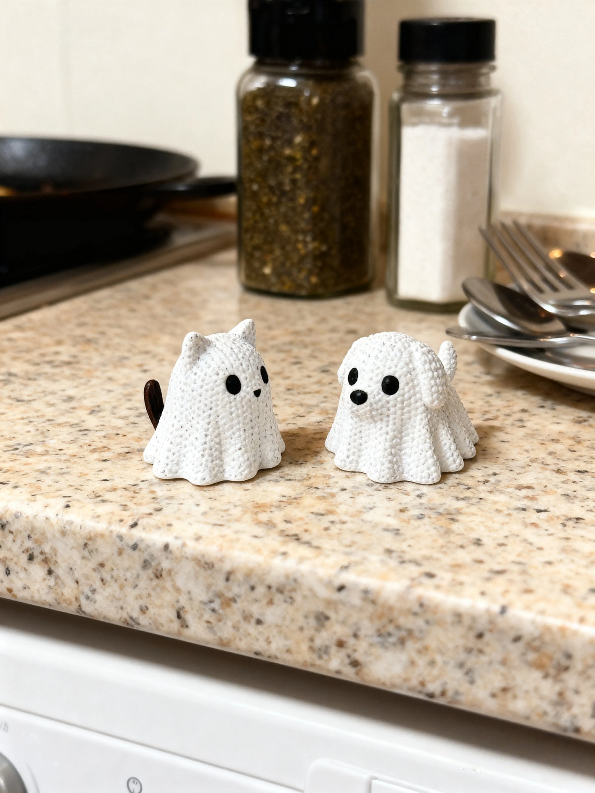 Ghost cat and ghost dog halloween statue set