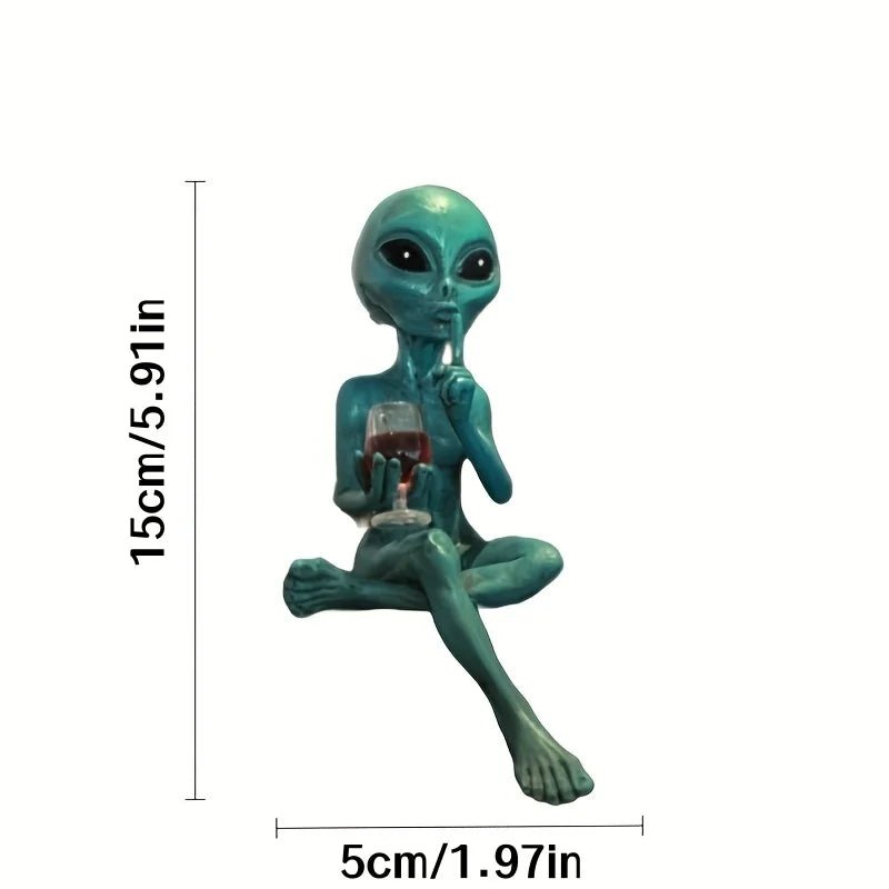 Alien Wine Statue – Space-Themed Sci-Fi Figurine - Body Kun Dolls