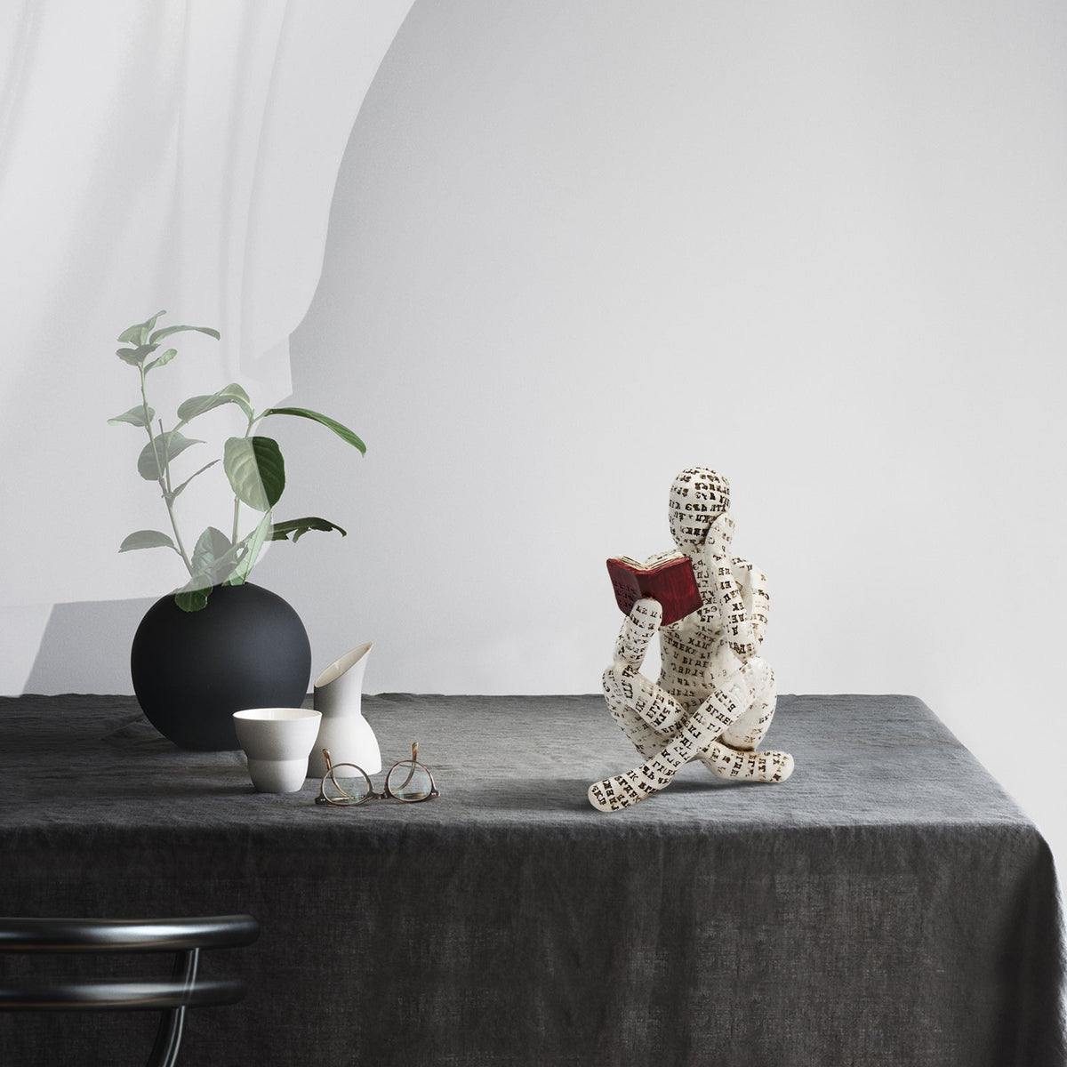 Reading Woman Statue – Resin Desk Sculpture Ornament - Body Kun Dolls