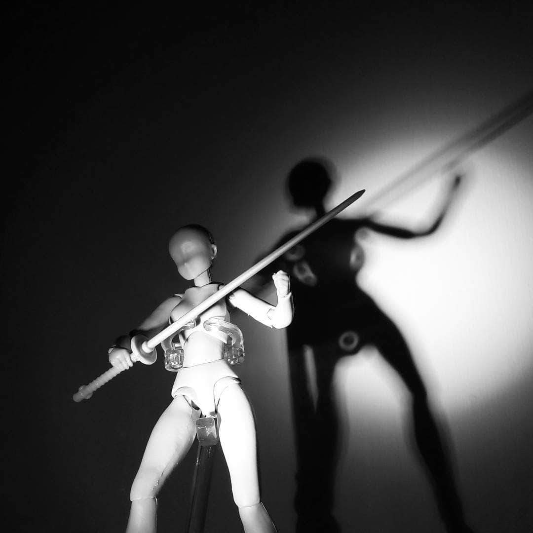 Body Chan Drawing Figure - Grey